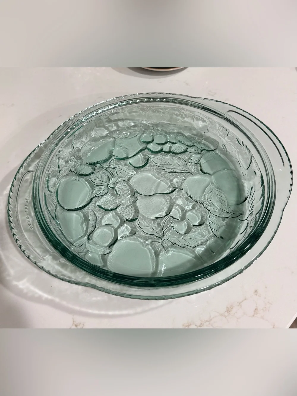 VINTAGE Libbey Orchard Fruit Glass Casserole Green Pie Dish Embossed 10”